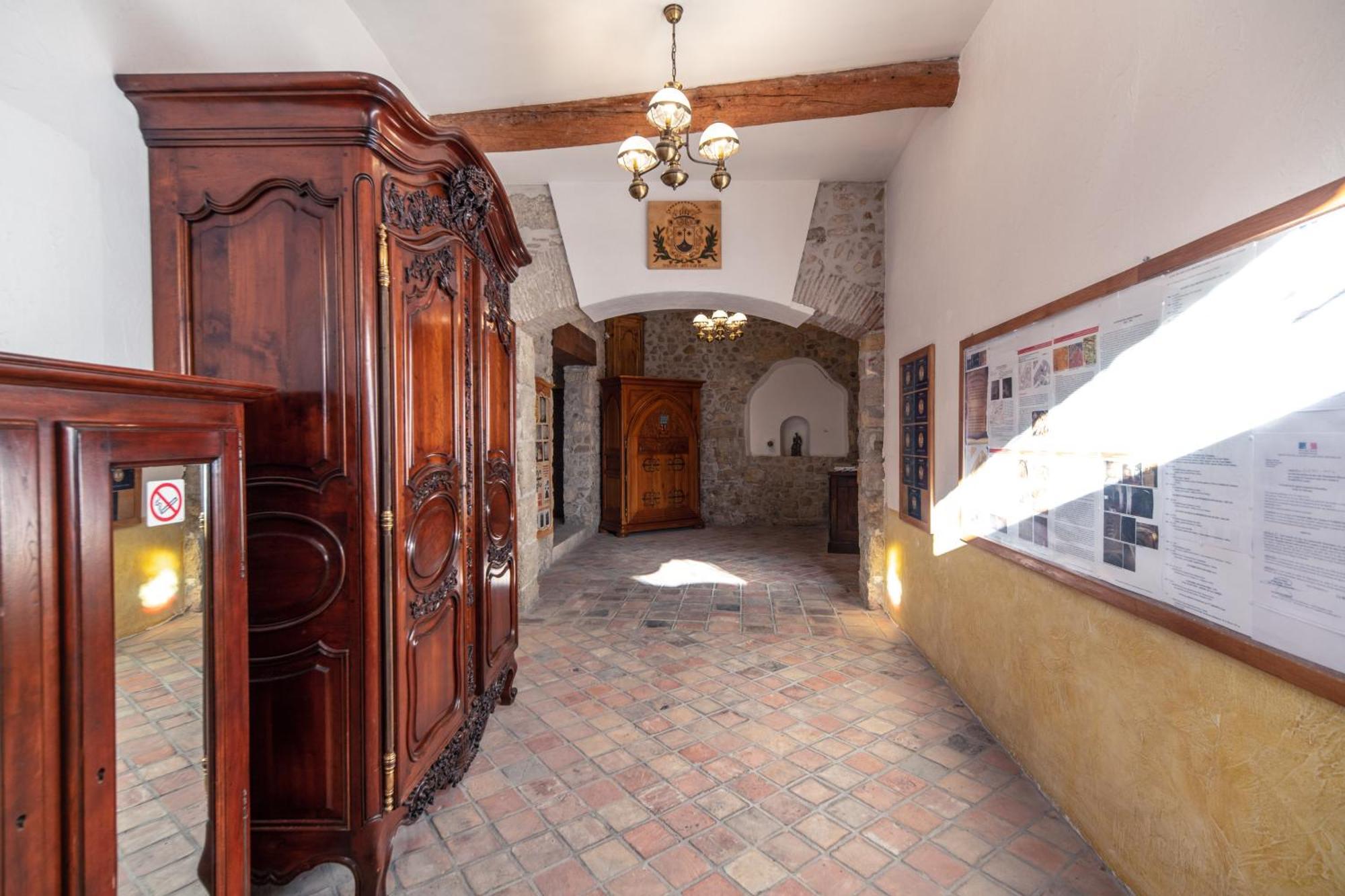 Studio Du Couvent Des Carmes Narbonne Exterior photo